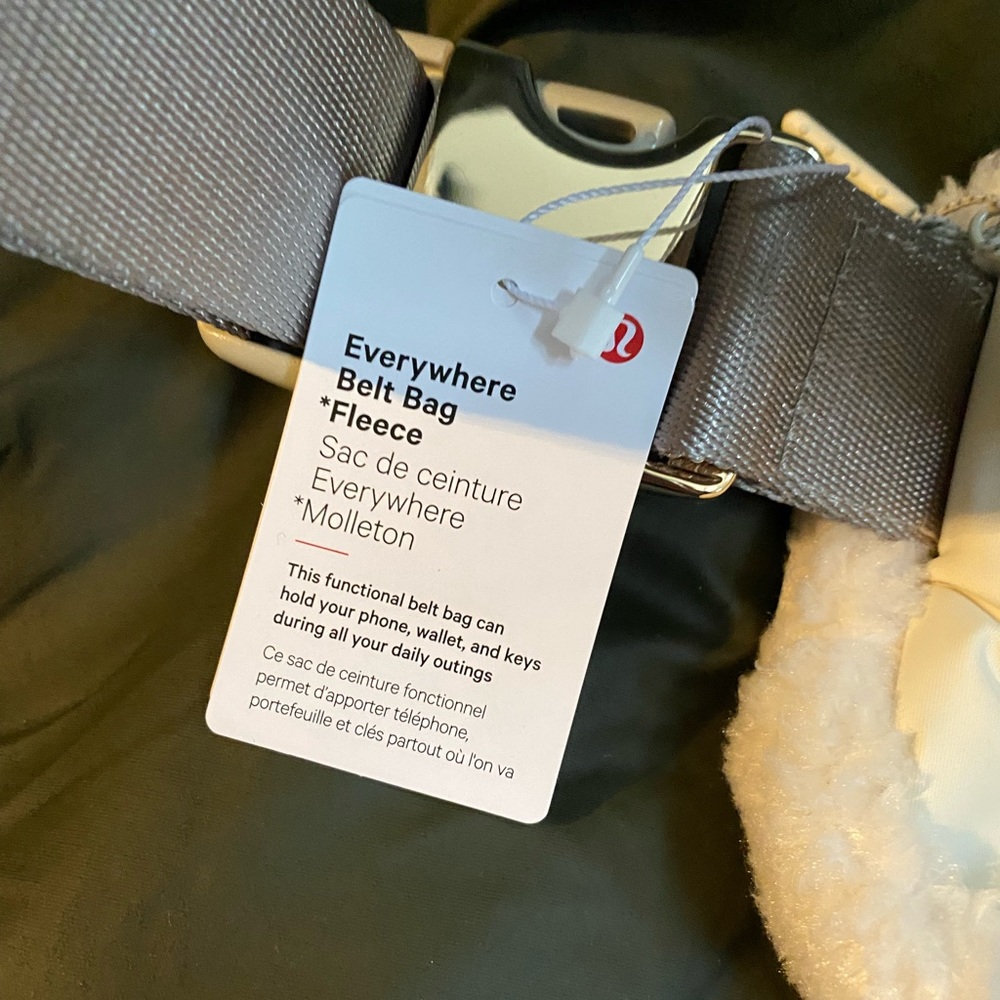 Lululemon Everywhere Fleece Belt Bag - Ivory - Picture 6 of 6